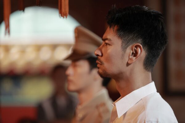 楊子儀於《農曆三月二十三》中飾演反派角色「黑豬」,以銳利眼神詮釋角色內心張力,展現壓迫感十足的演技層次。圖/北投映像電影提供