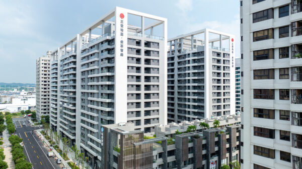 實景拍攝-數位化、速度化，售後服務 三發地產開創高品質居住體驗。圖/業者提供