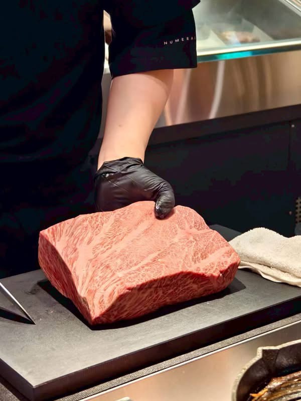 百貨地下街也能大啖A5和牛！信義區「和庵燒肉株式會社」個人燒肉套餐掀話題