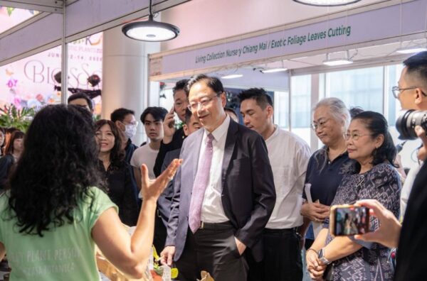 ▲桃園市長張善政受邀出席曼谷國際植物展,並於現場邀請國際業者參與7月「亞洲植物博覽會」。(圖片來源|桃園市政府)