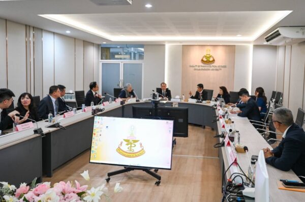 ▲桃園市長張善政率市府團隊與青農代表團赴泰見學,並拜會泰國政學界代表,深化雙邊農業交流。(圖片來源|桃園市政府)
