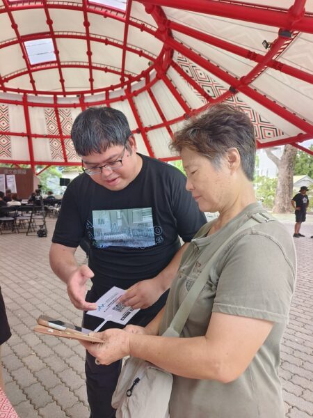聽友會安排「Alian廣播電台APP」下載教學及操作體驗,協助不同年齡層聽眾跨越數位門檻。