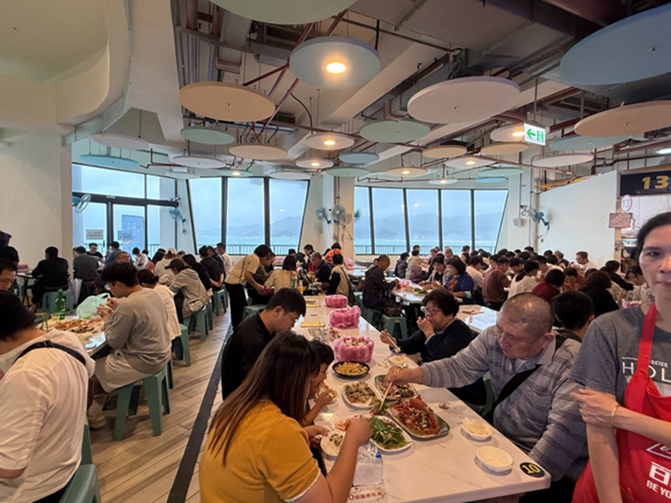 萬里蟹鮮味上桌！野柳漁港到龜吼市集　海派一日遊吃喝賞景一次滿足
