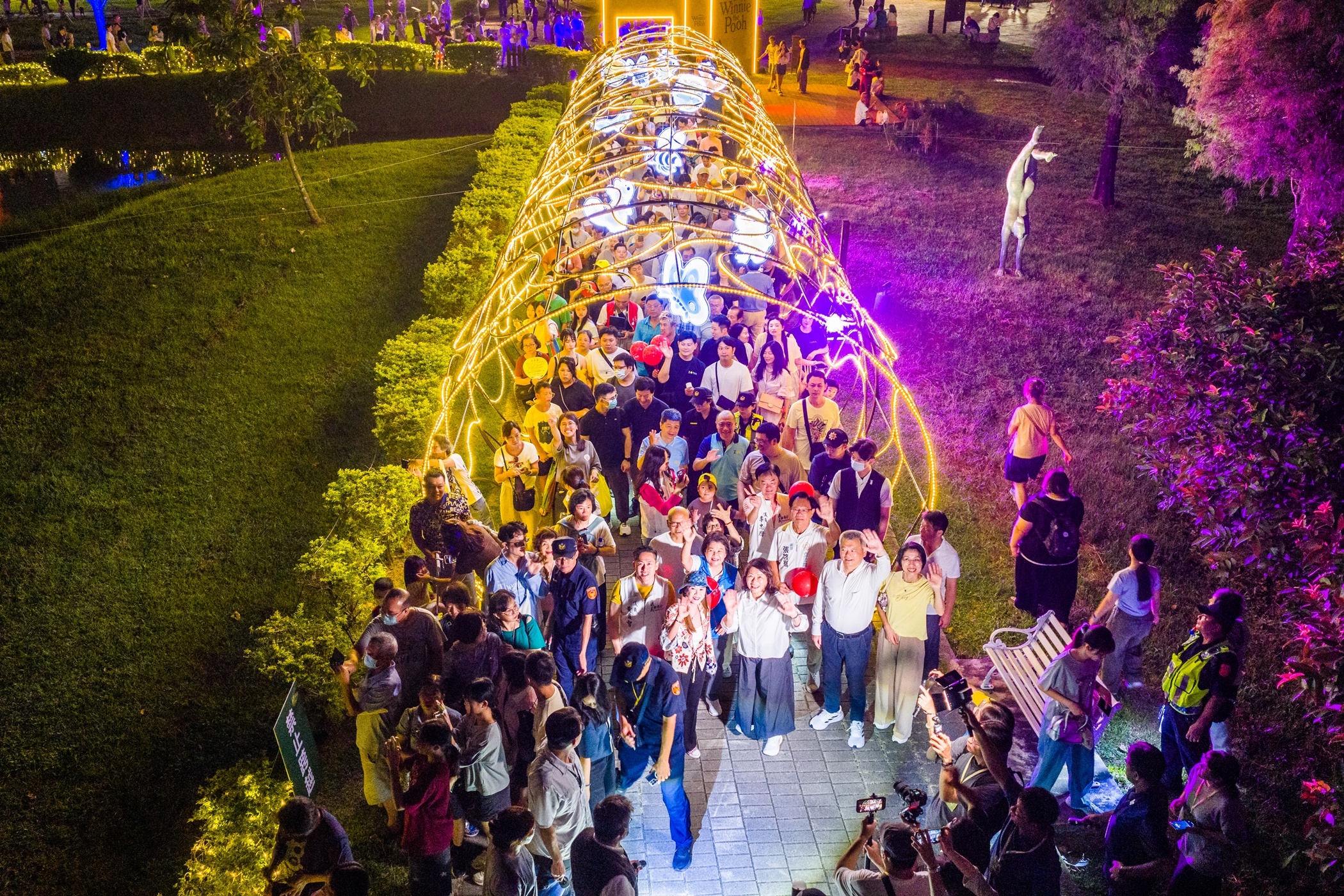 54萬人次湧入北香湖！嘉義光織影舞加開免費接駁　3路線直達會場