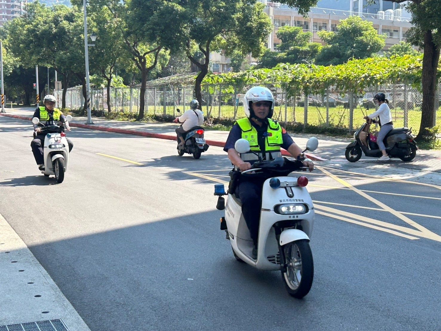 政治理念不同也別撕布條！北投警連破毀損案　籲理性表達選舉意見