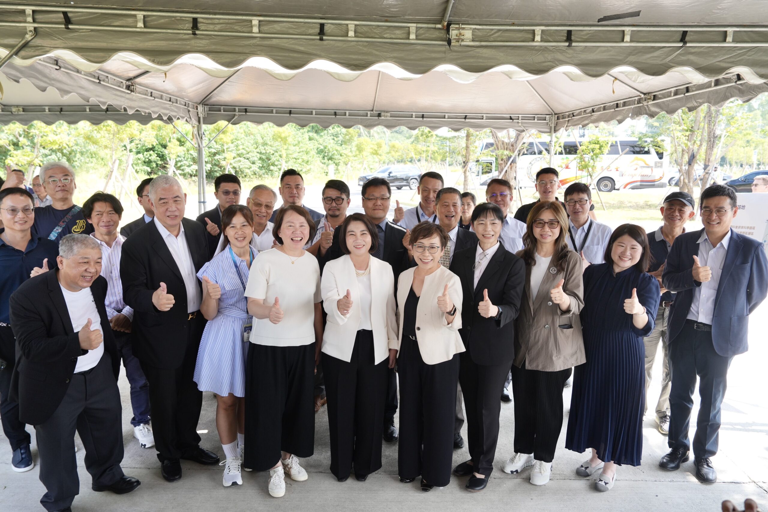 日月光攜核心供應鏈19家業者考察屏東　聚焦設廠用地與產業配套