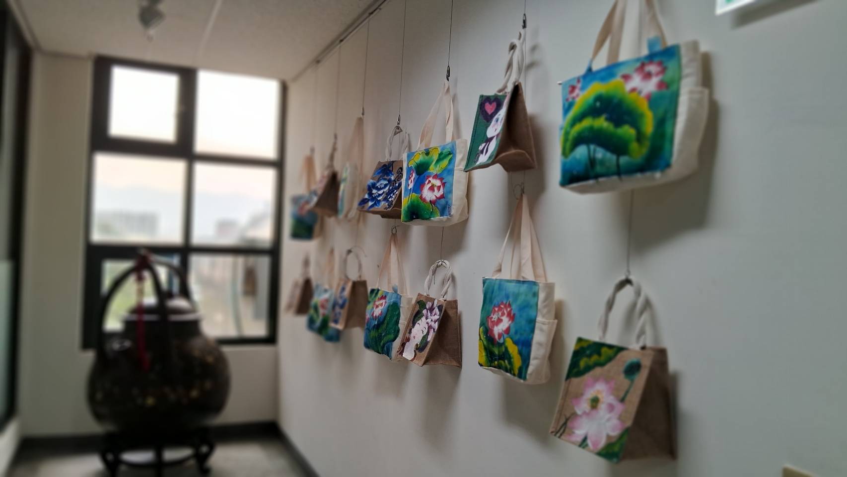 把藝術染進日常！鶯歌婦女大學「不可思藝」成果展登場